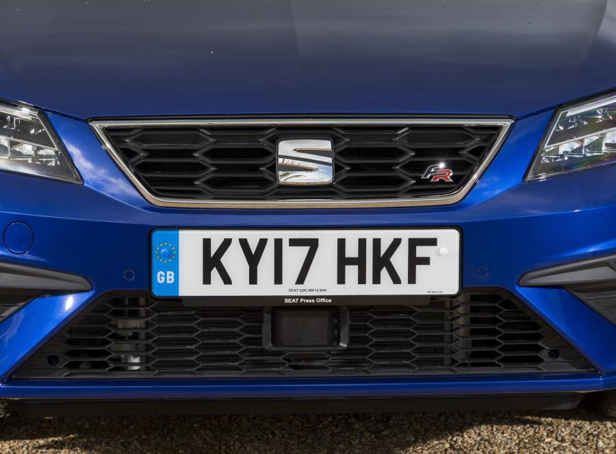 Детали экстерьера Seat Leon ST FR 2017 года  (UK) (фото 13 из 27)